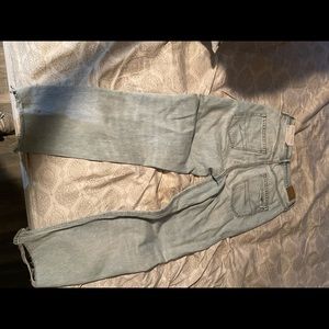 American Eagle Size 4 Highest rise 90s boyfriend